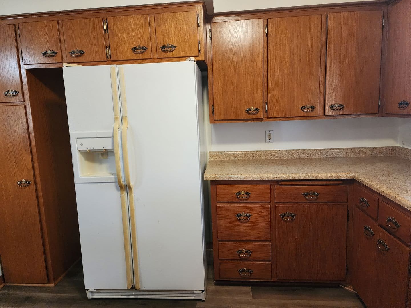 Madison Apartment: 6404 Cottage Grove Road