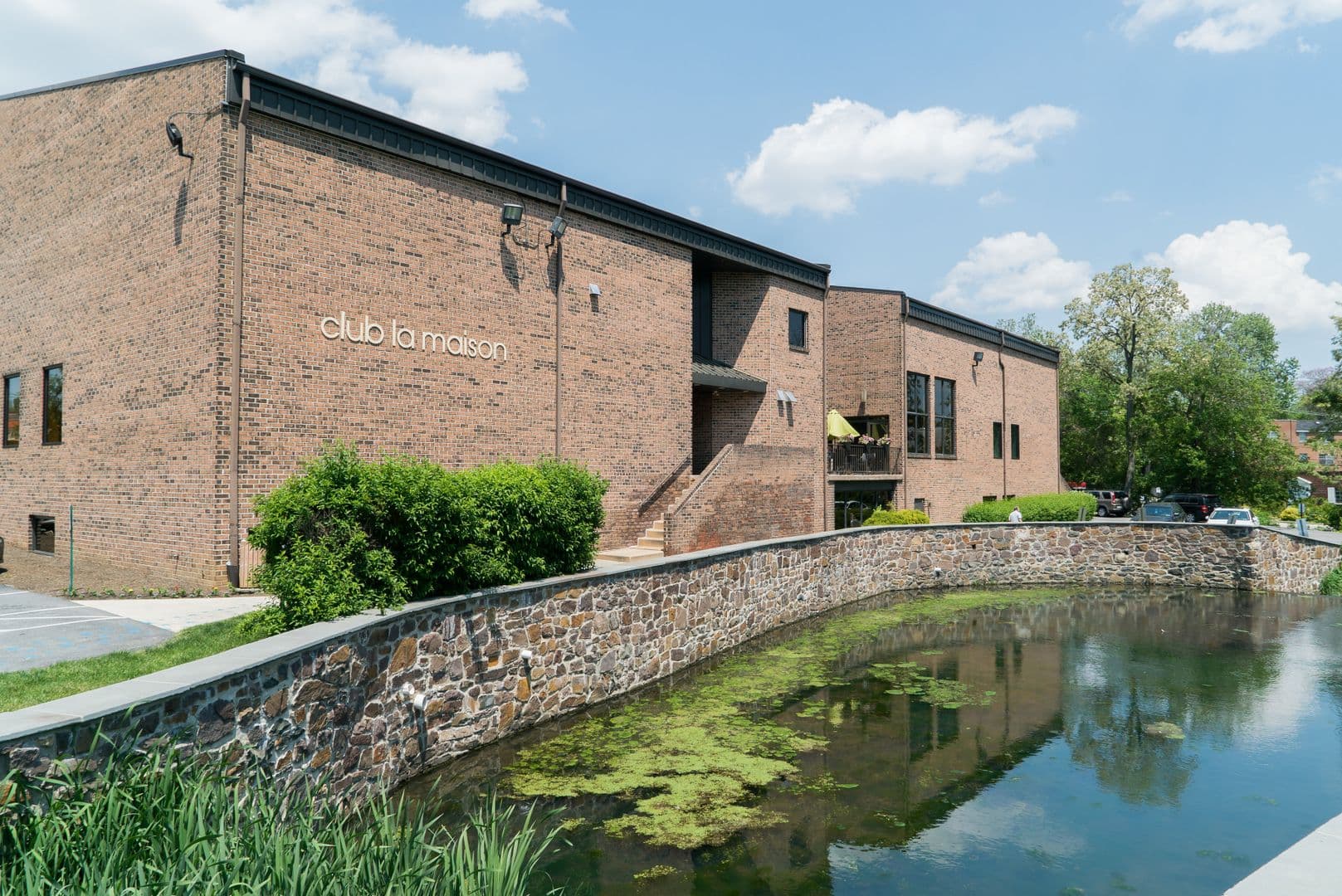 Wayne Apartment: 219 Sugartown Rd