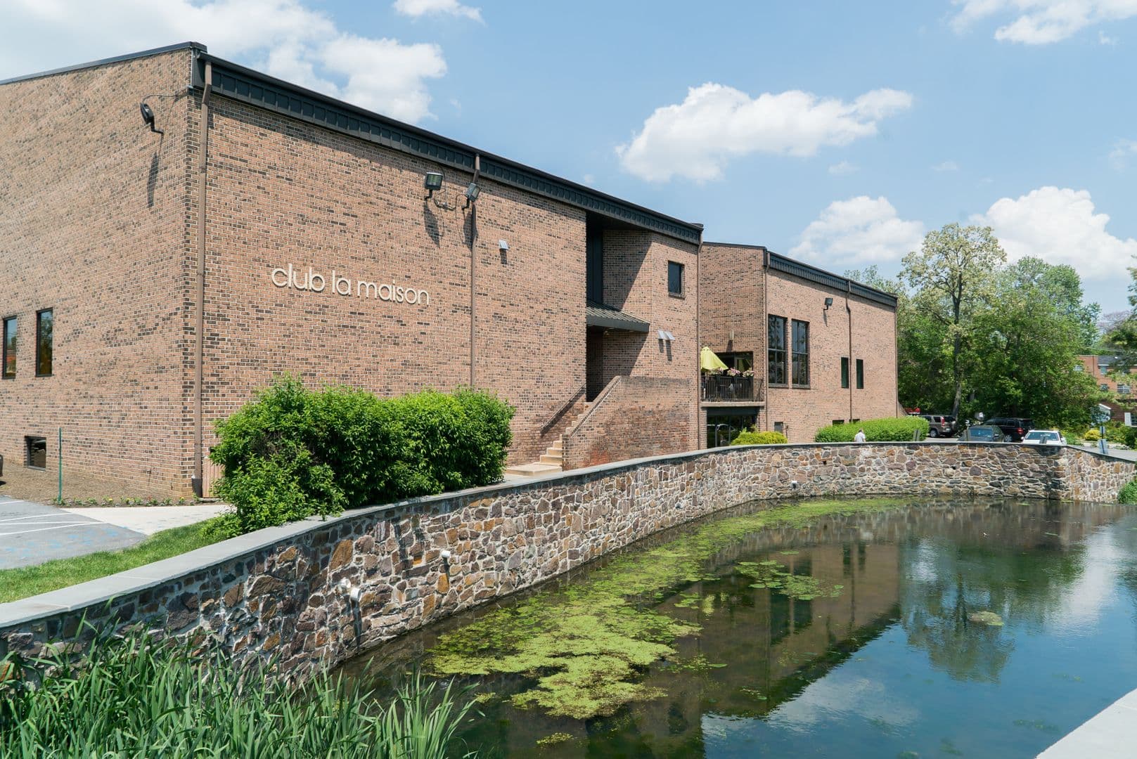 Wayne Apartment: 219 Sugartown Rd