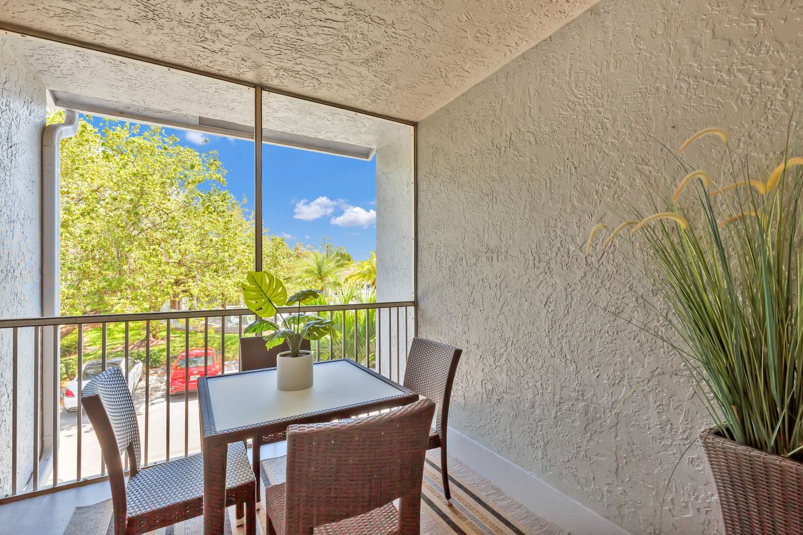 Coral Springs Townhome: 3400 Coral Springs Dr