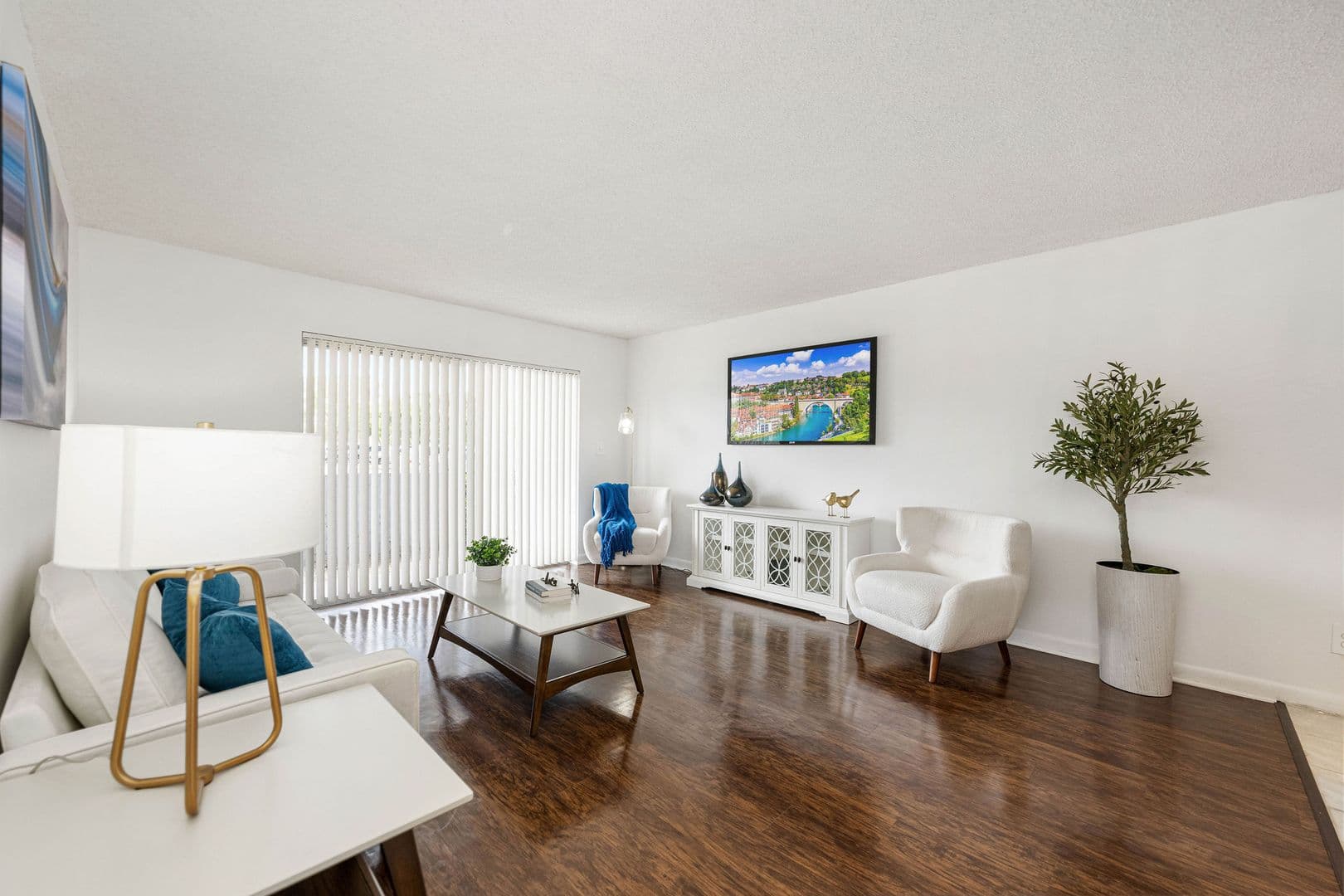North Lauderdale Apartment: 8140 SW 22nd St
