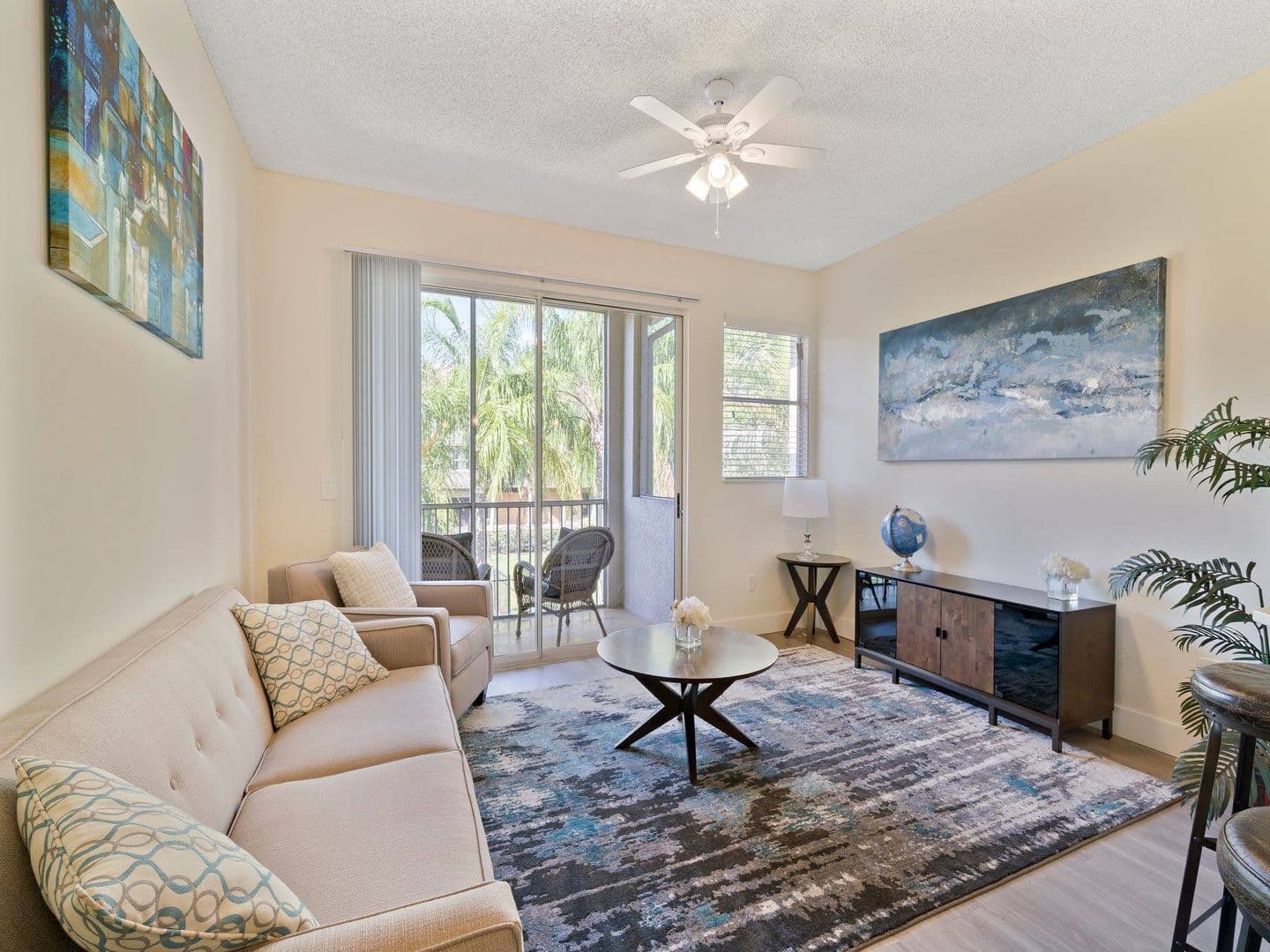 Coral Springs Townhome: 3400 Coral Springs Dr