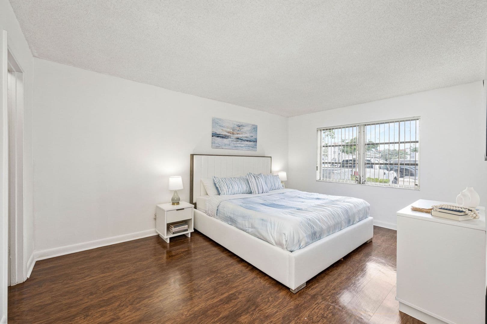 North Lauderdale Apartment: 8140 SW 22nd St