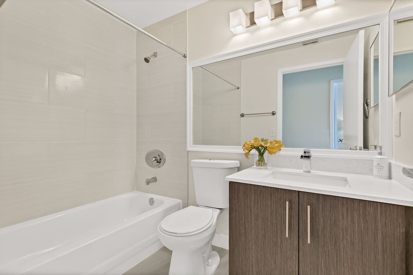 Coral Springs Townhome: 3400 Coral Springs Dr