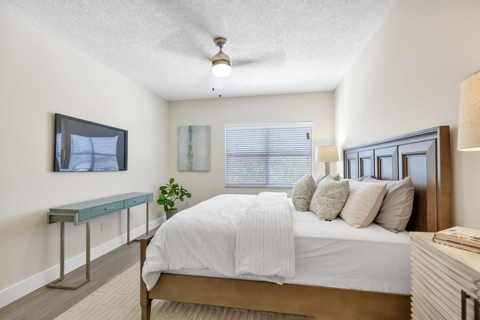 Coral Springs Townhome: 3400 Coral Springs Dr