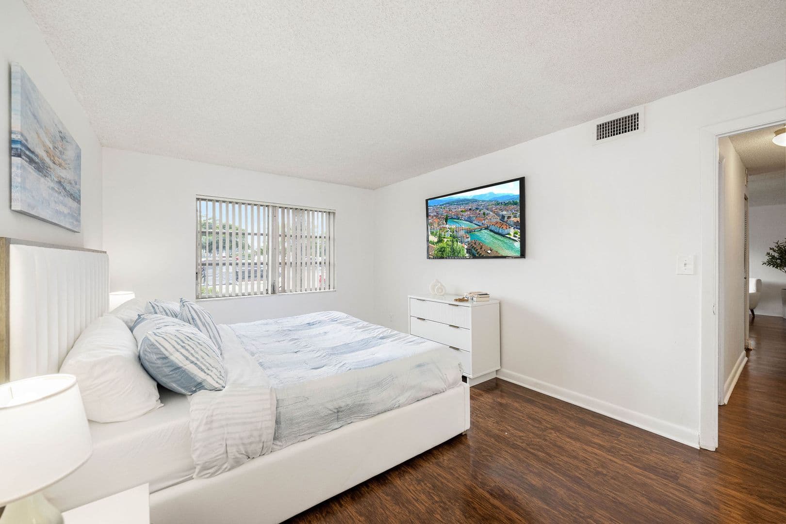 North Lauderdale Apartment: 8140 SW 22nd St