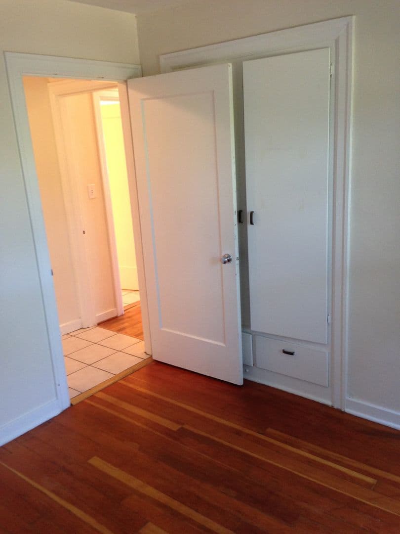 Bellingham Apartment: 814 High Street