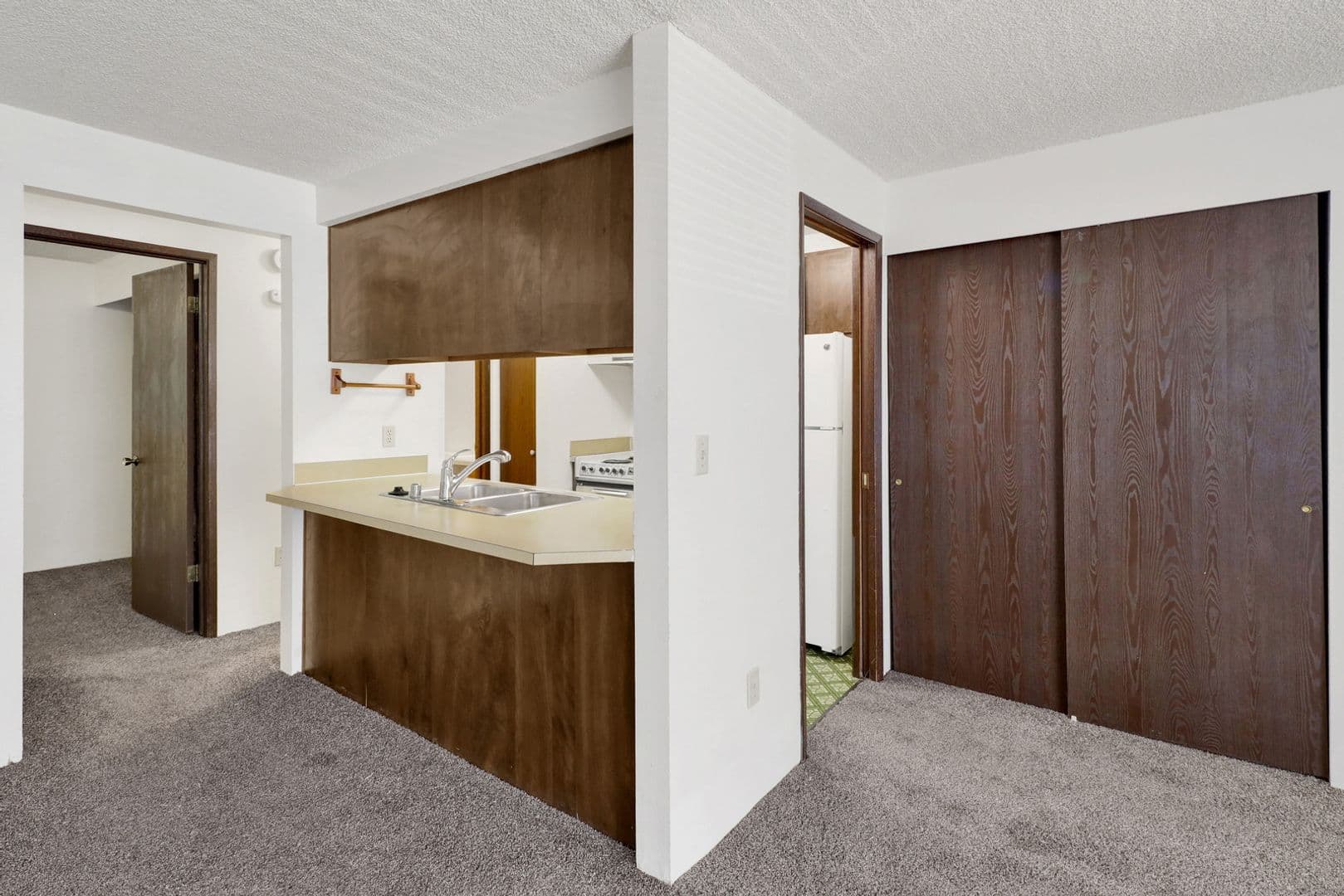 Bellingham Apartment: 808 21st Street
