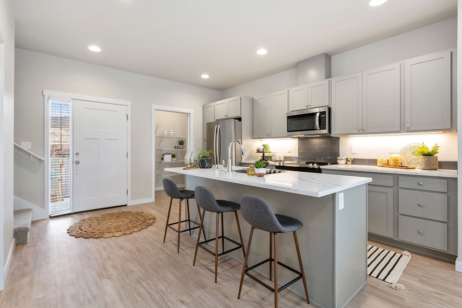 Bellingham Apartment: 4150 -4182 Track Street
