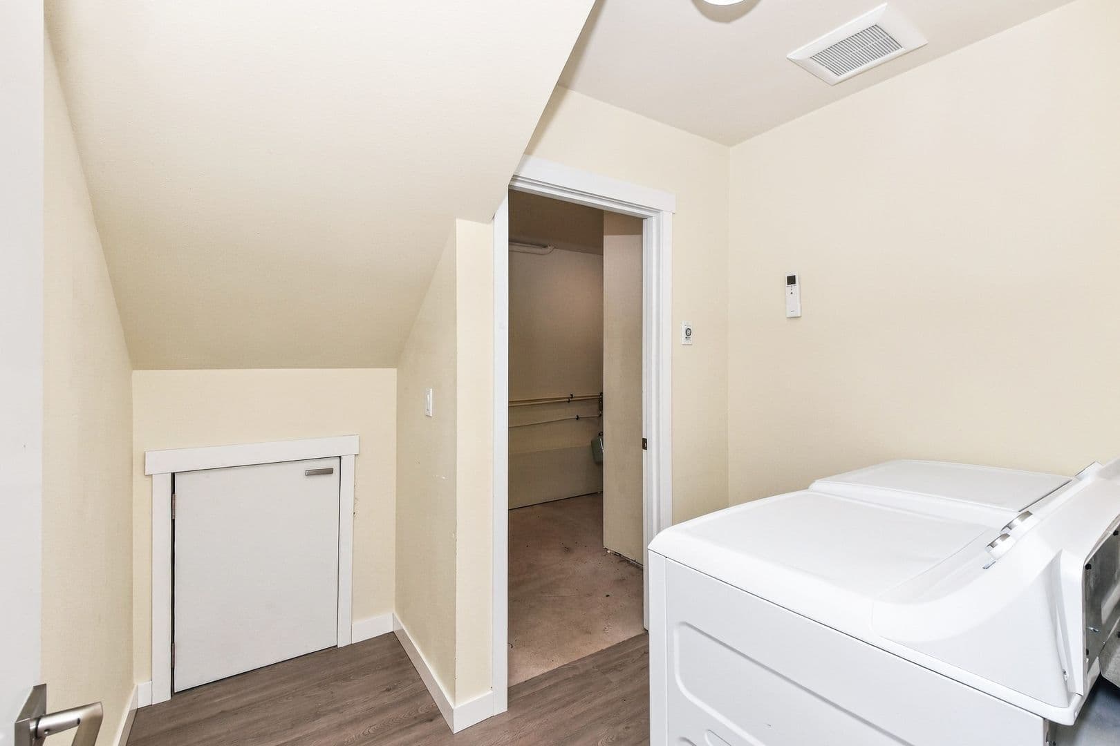 Bellingham House: 1610 16th Street