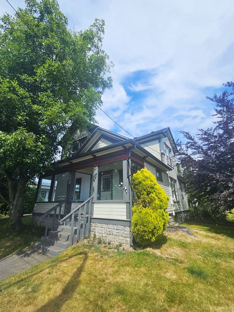 Bellingham House: 1515 12th Street - 1515