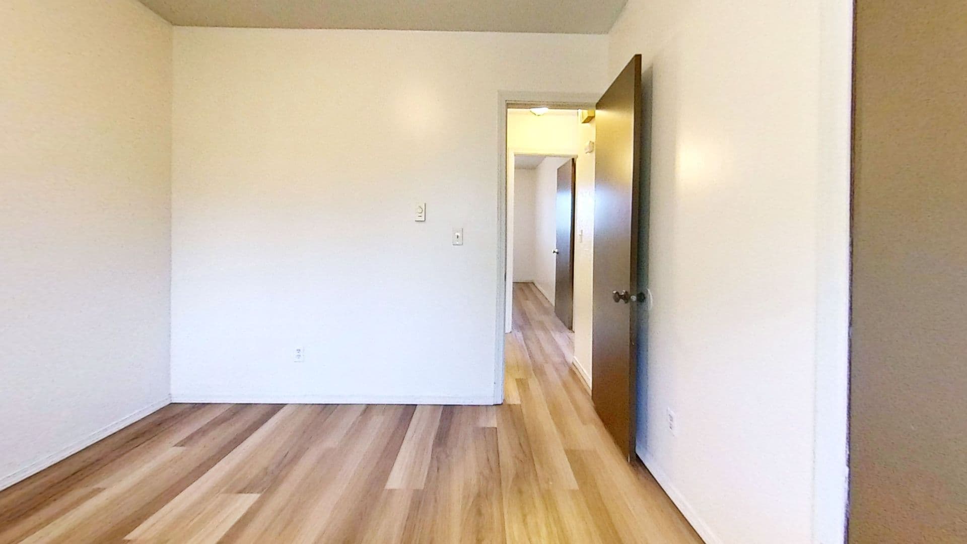 Lynden Apartment: 200 Grover Street