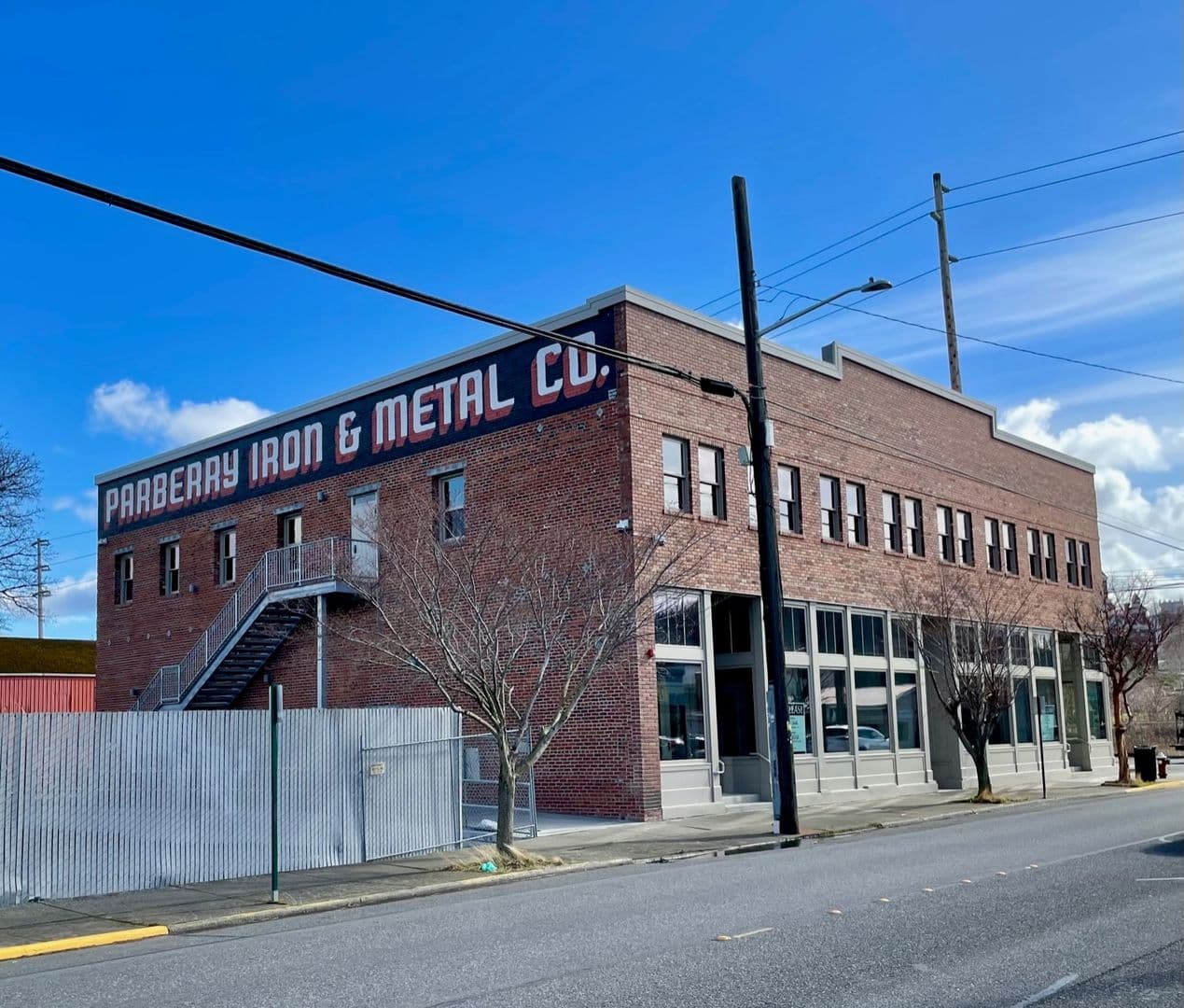 Bellingham Apartment: 704 W Holly