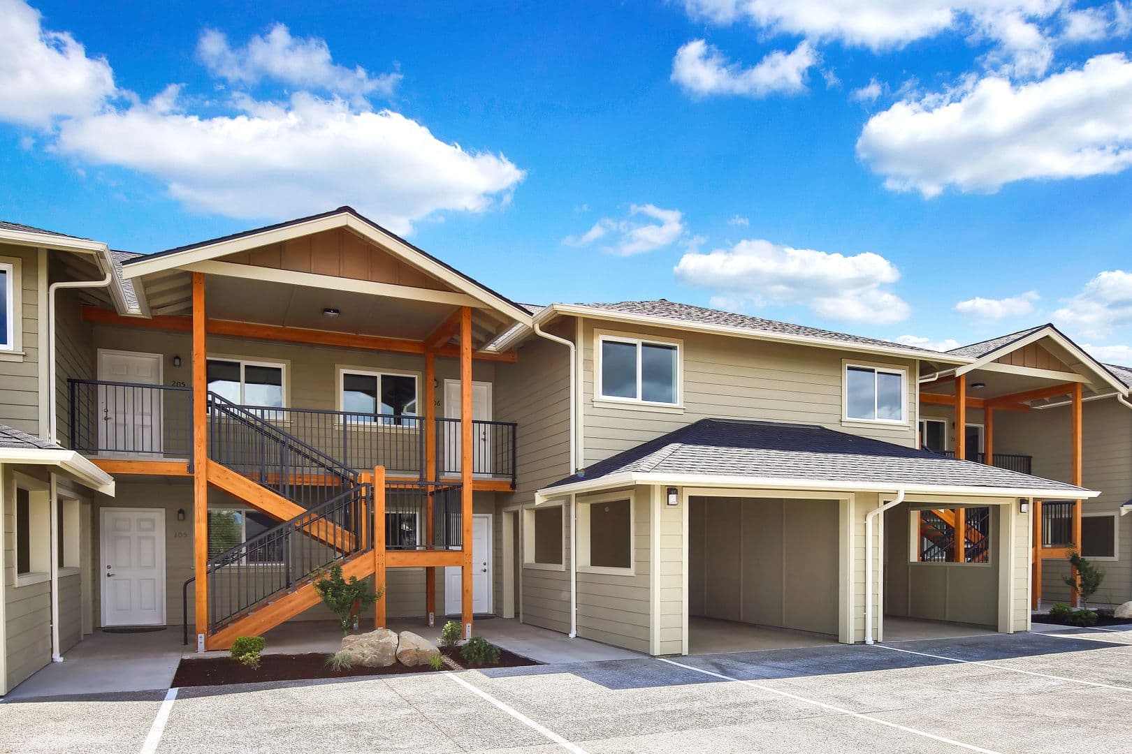 Lynden Apartment: 8874-8878  Depot Road