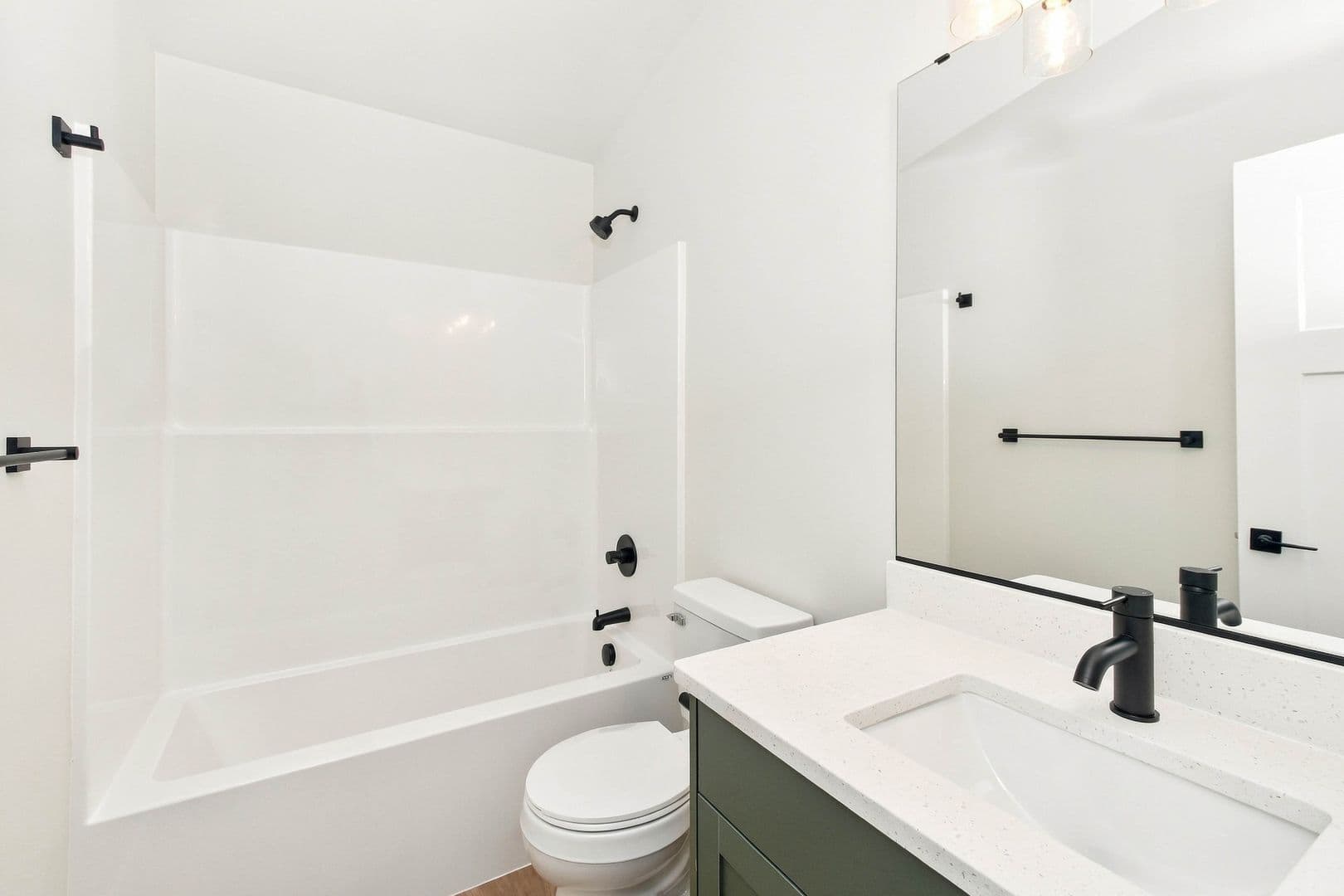 Bellingham Apartment: 1019 Jersey Street