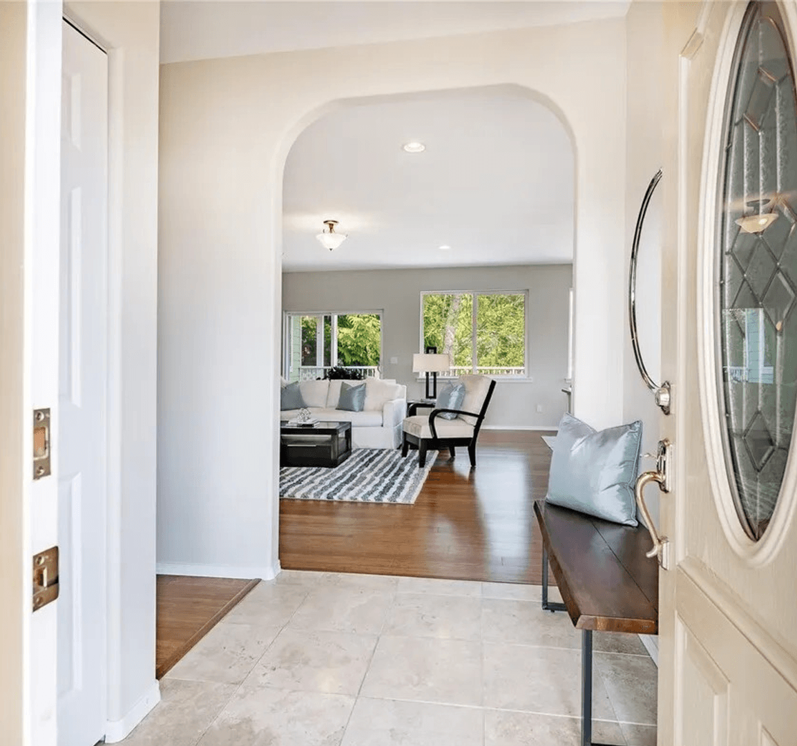 Blaine House: 8123 Comox Loop