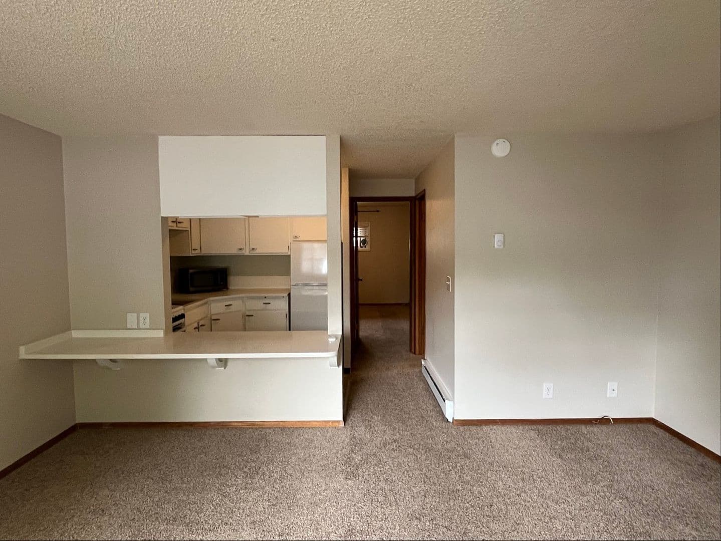 Bellingham Apartment: 1500 E Victor St