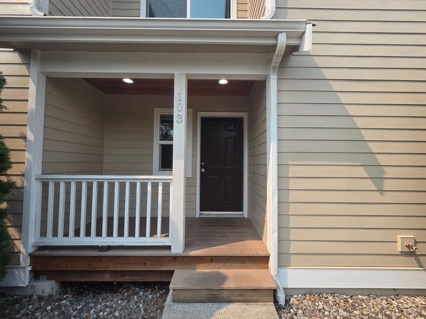 Ferndale Apartment: 2180 Washington St