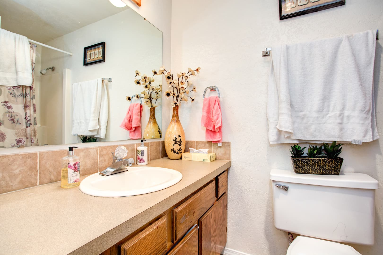 Bellingham Apartment: 2836-2842 W. Maplewood Ave