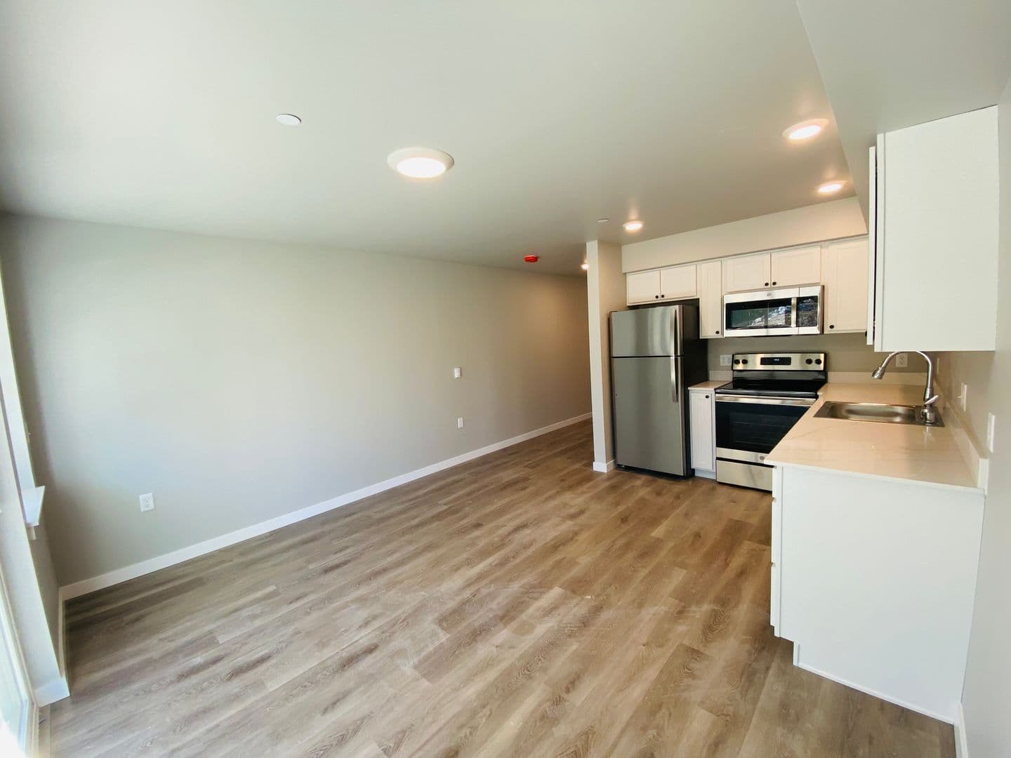 Bellingham Apartment: 4145 Britton Loop