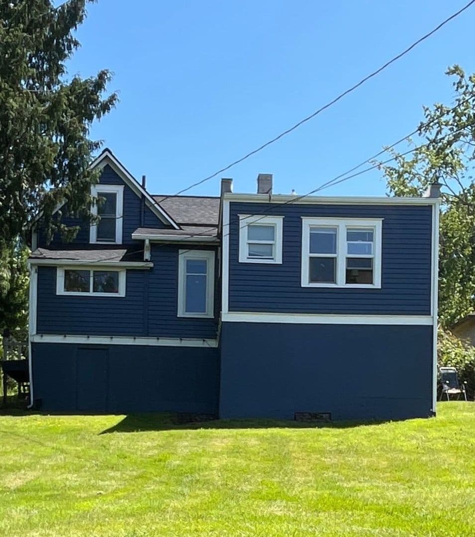 Bellingham Apartment: 509 N. Forest