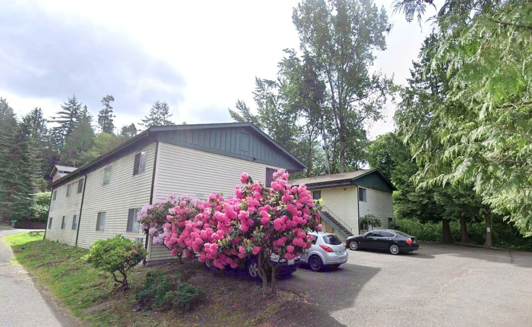 Bellingham Apartment: 1500 and 1506 Lincoln Street