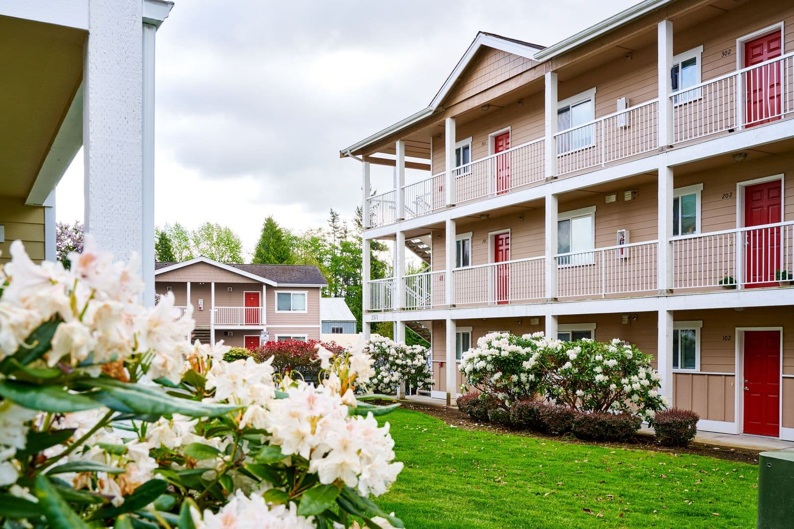 Ferndale Apartment: 2363 - 2375 Main Street