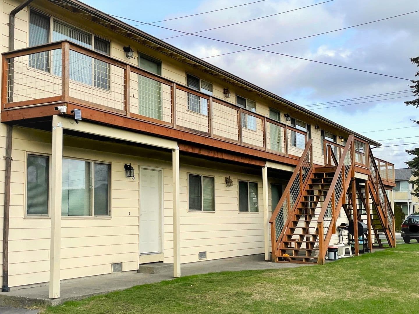 Bellingham Apartment: 2329 Orleans Street