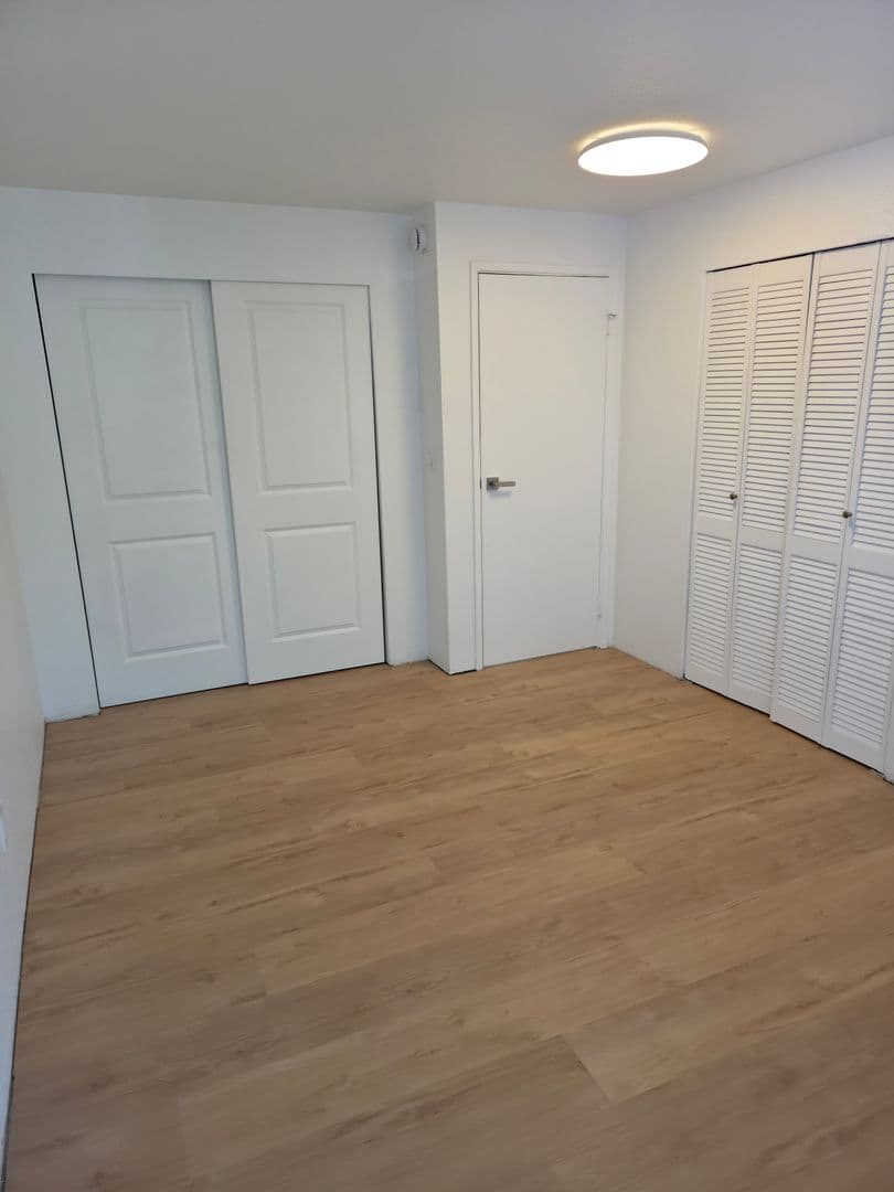 Bellingham House: 2315 Wilson Ave