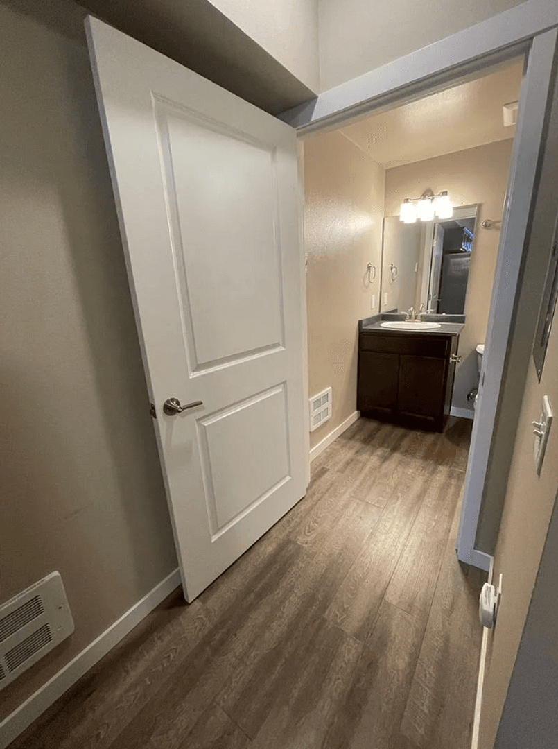 Bellingham Apartment: 1303 Dupont Street