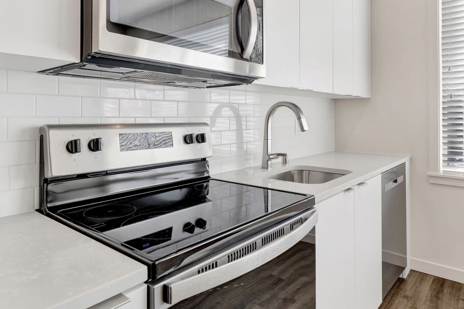 Bellingham Apartment: 1818 D Street