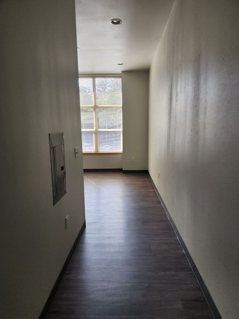 Bellingham Apartment: 1440 10th Street