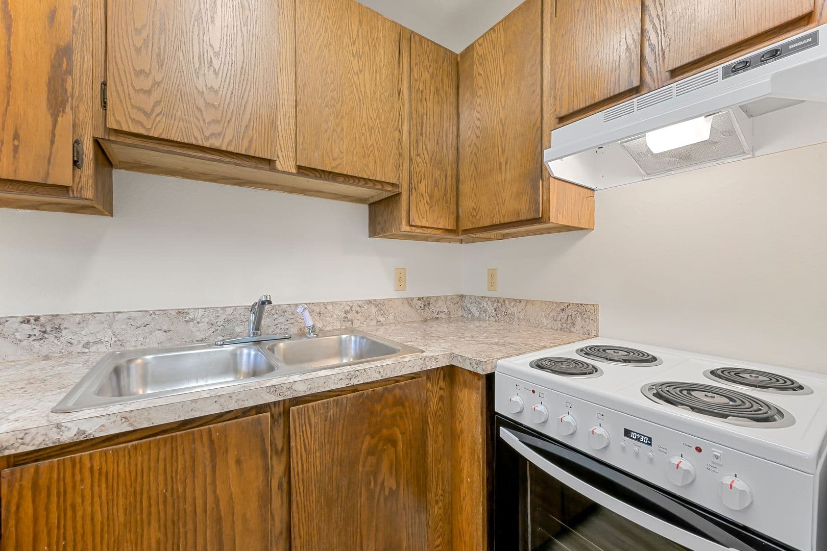 Bellingham Apartment: 1212 Nevada Street