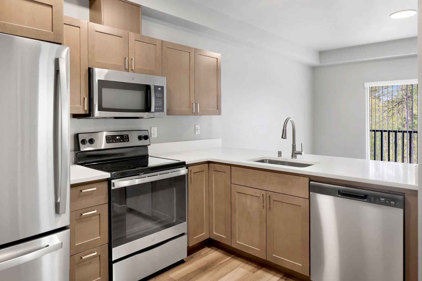 Bellingham Apartment: 4265 Creston Way