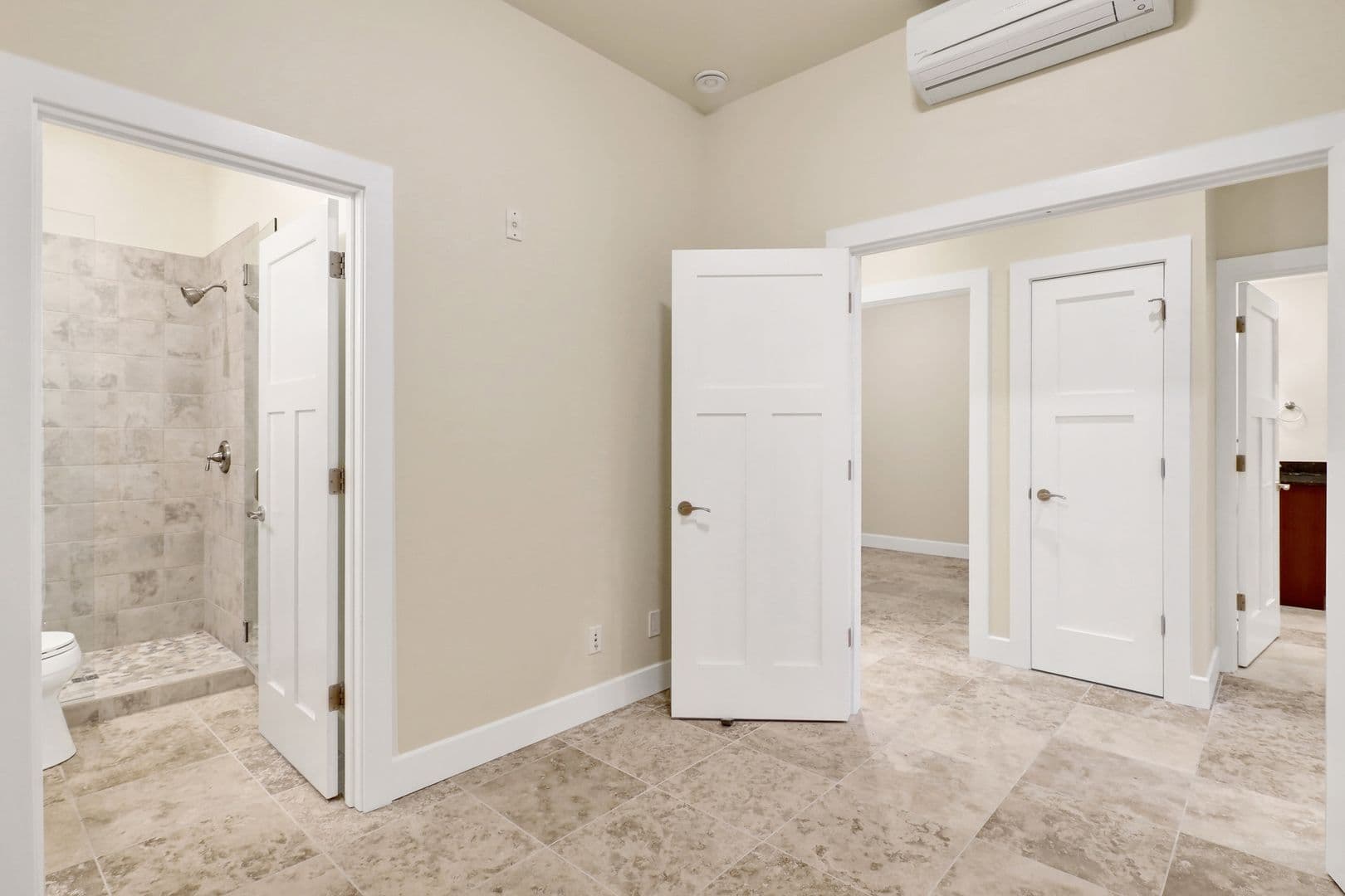 Bellingham Apartment: 1203 W Holly St