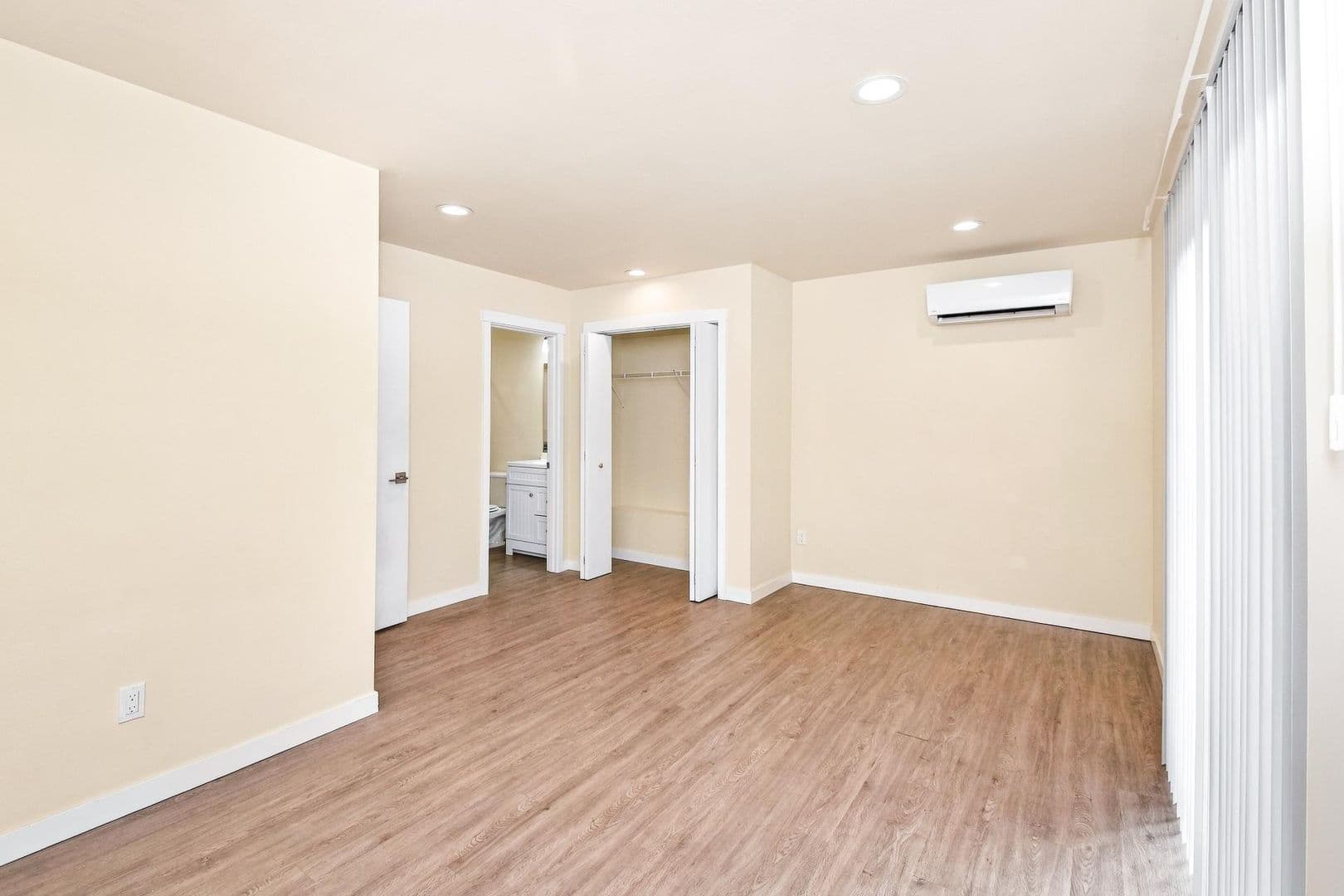 Bellingham House: 1610 16th Street