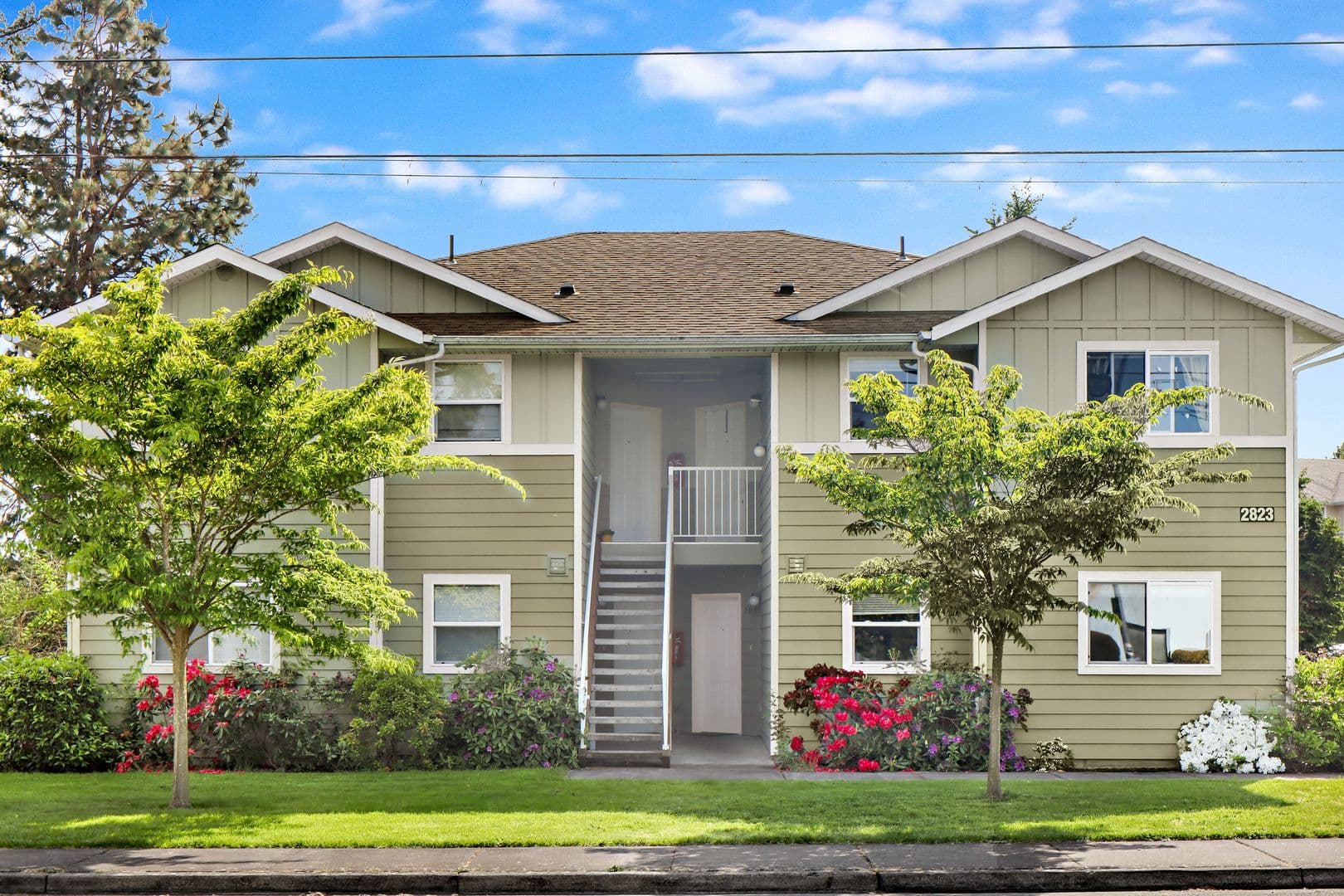 Bellingham Apartment: 2823 - 2835 W Maplewood Avenue