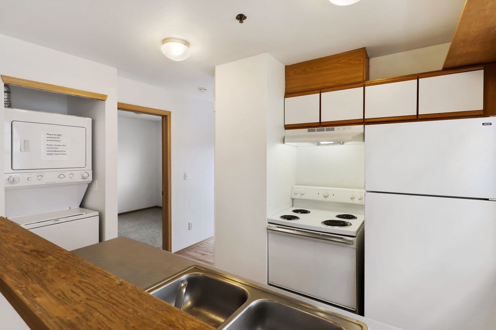 Bellingham Apartment: 1020 23rd Street
