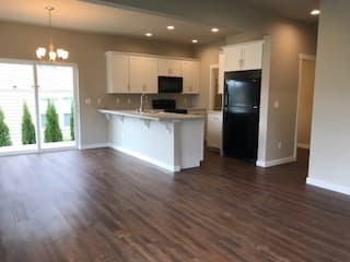 Bellingham Apartment: 2404 Orleans