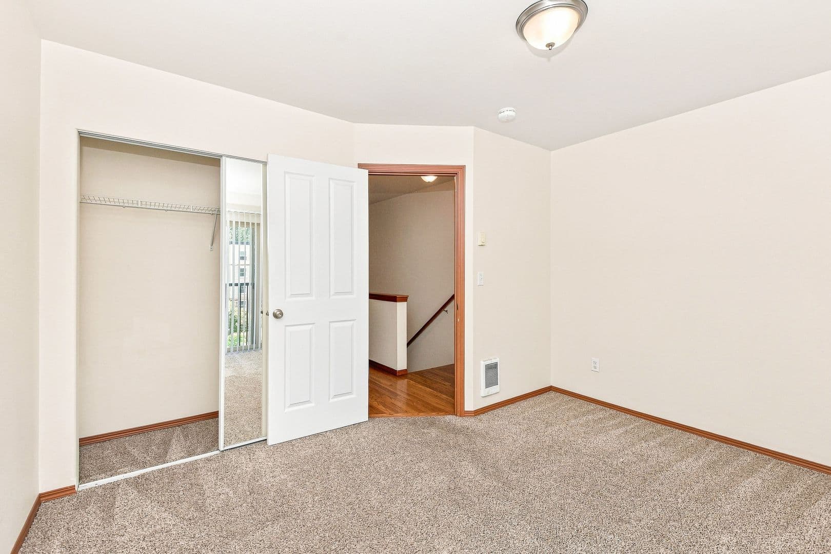 Bellingham Apartment: 610-624 32nd Street