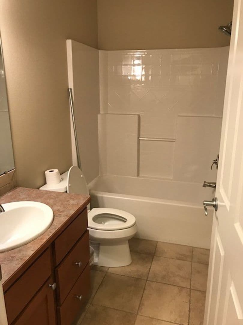 Bellingham Apartment: 600 Boulevard