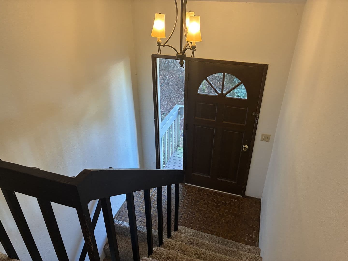 Bellingham House: 1335 Sommerset