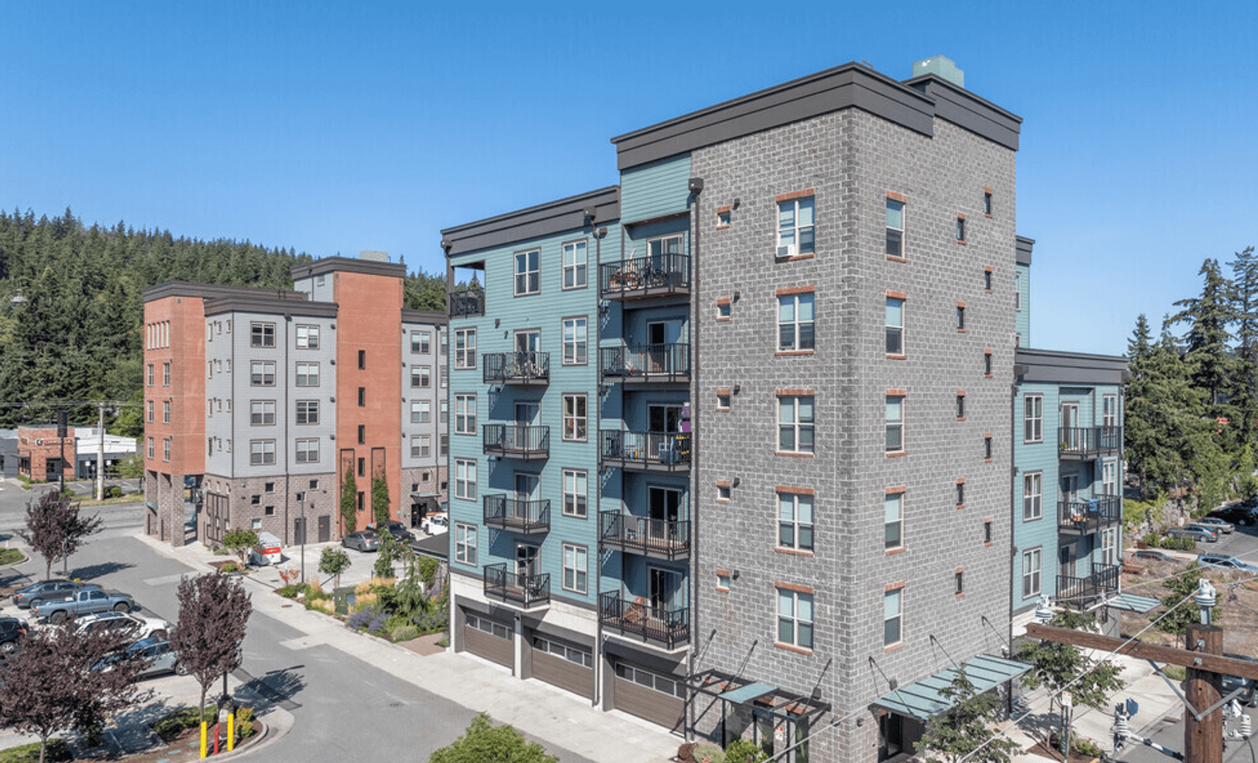 Bellingham Apartment: 109 Samish Way & 112 37th Street