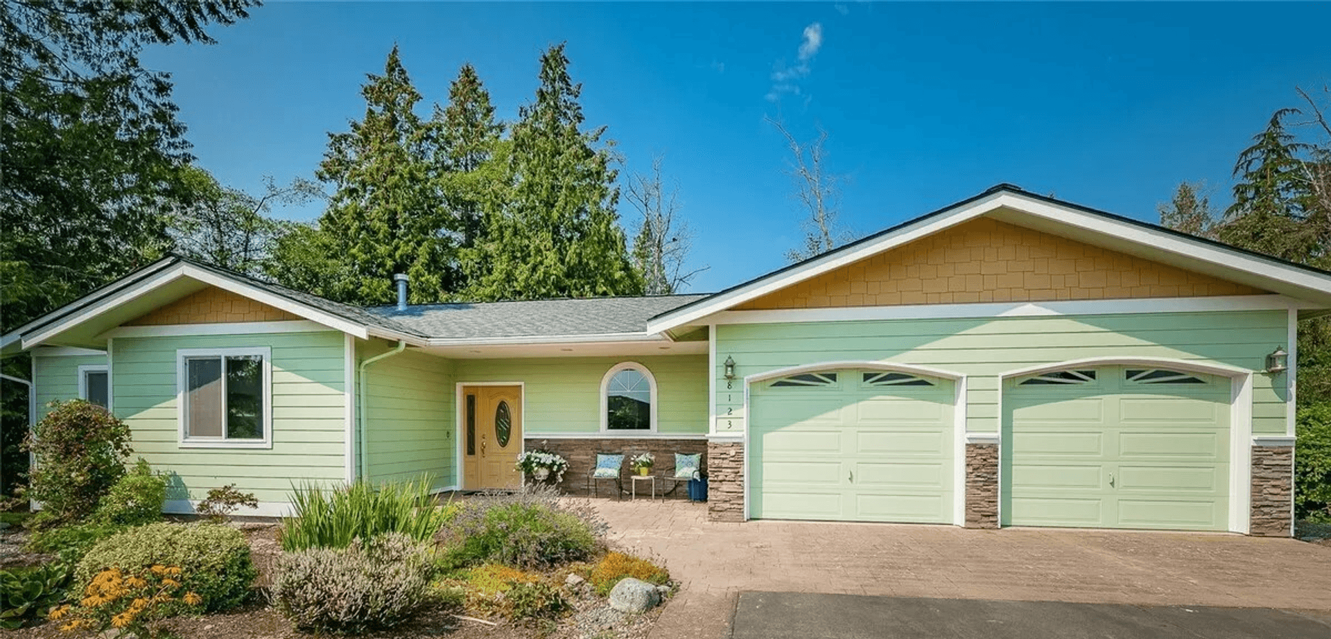 Blaine House: 8123 Comox Loop