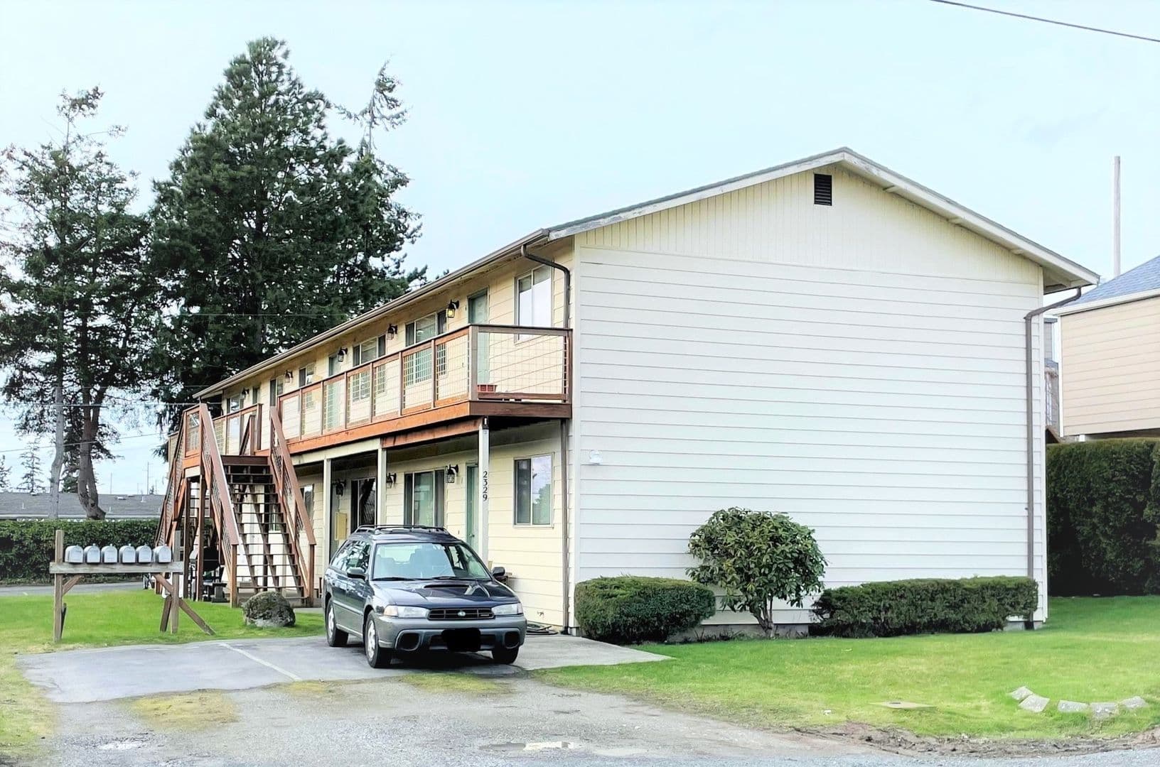Bellingham Apartment: 2329 Orleans Street