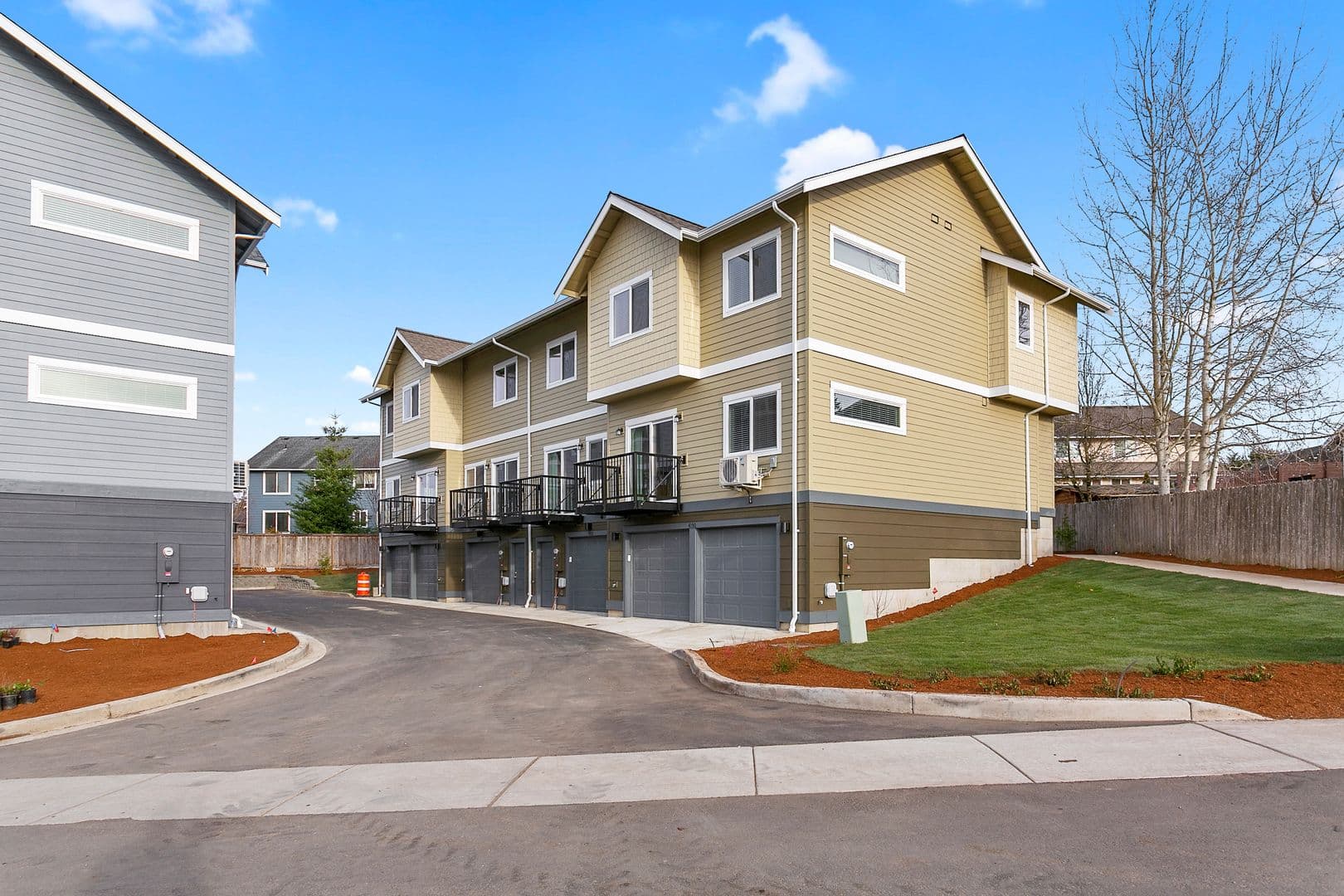 Bellingham Apartment: 4150 -4182 Track Street