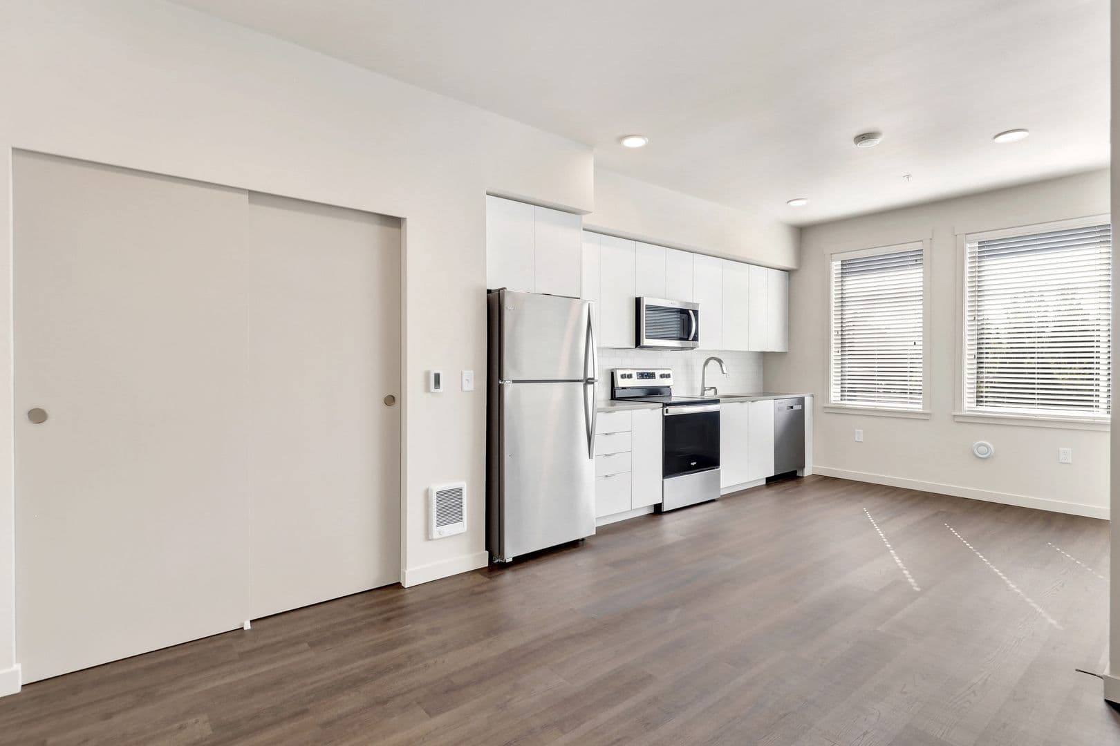 Bellingham Apartment: 1818 D Street