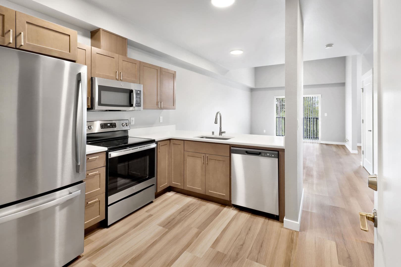 Bellingham Apartment: 4265 Creston Way