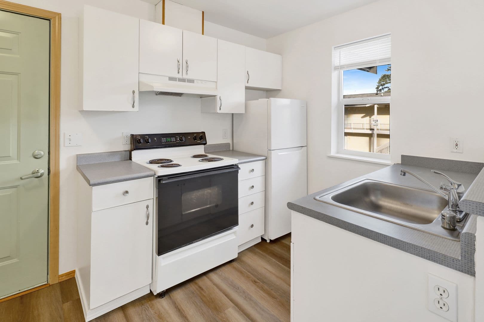 Bellingham Apartment: 3163 Studio Lane