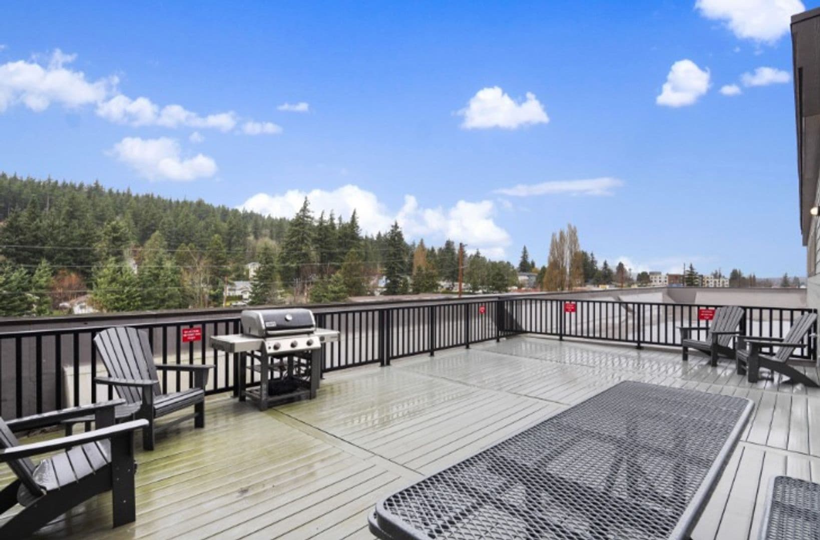 Bellingham Apartment: 109 Samish Way & 112 37th Street